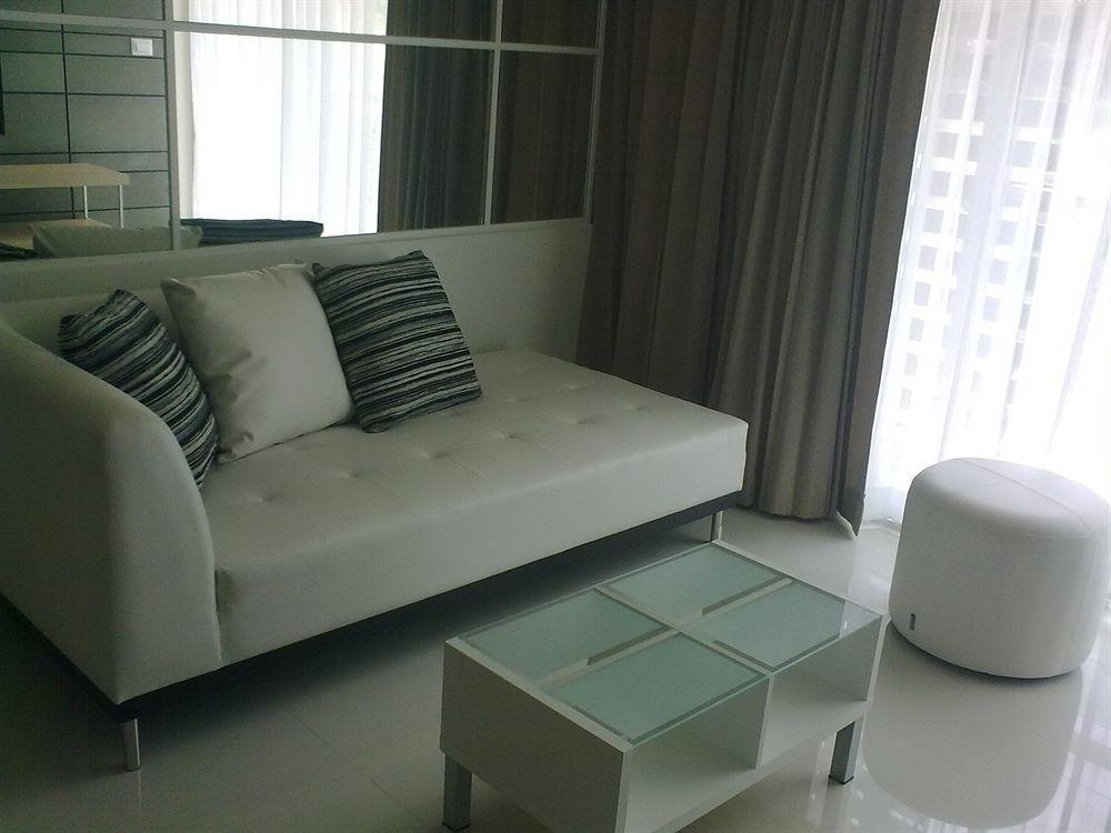 The Baycliff Residences Patong Exterior foto