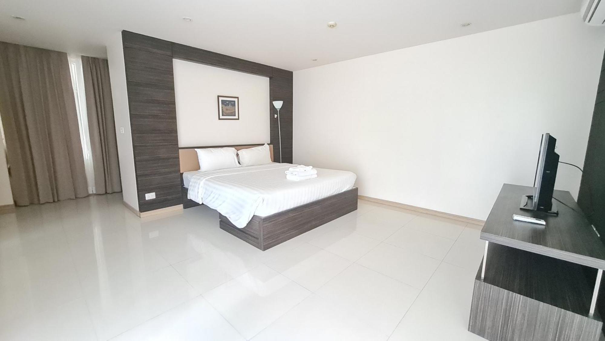 The Baycliff Residences Patong Exterior foto